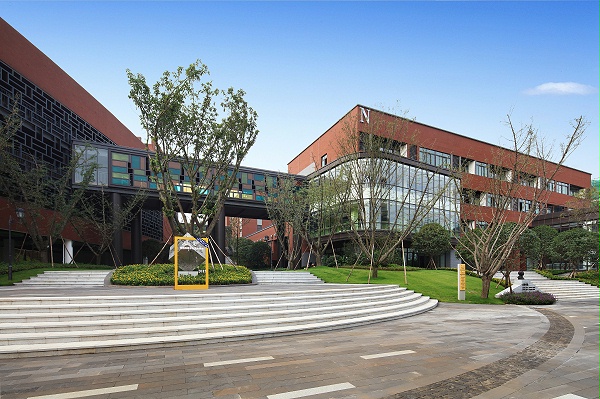 上海长宁区新华社区规划中学